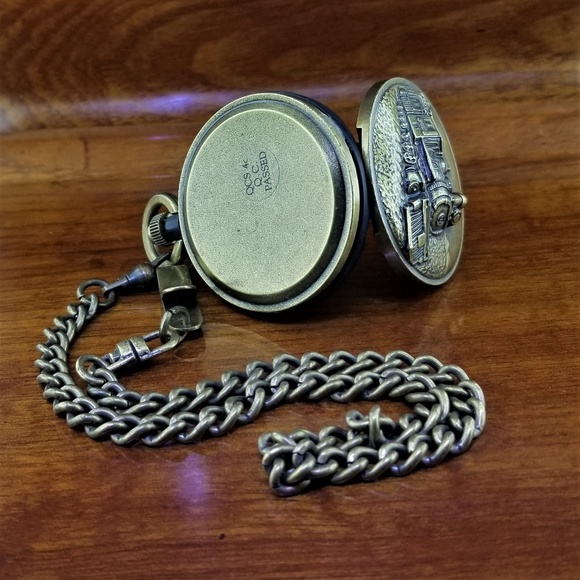 Retired BENRUS 3D Railroad Pocket Watch with Date - Picture 4 of 4